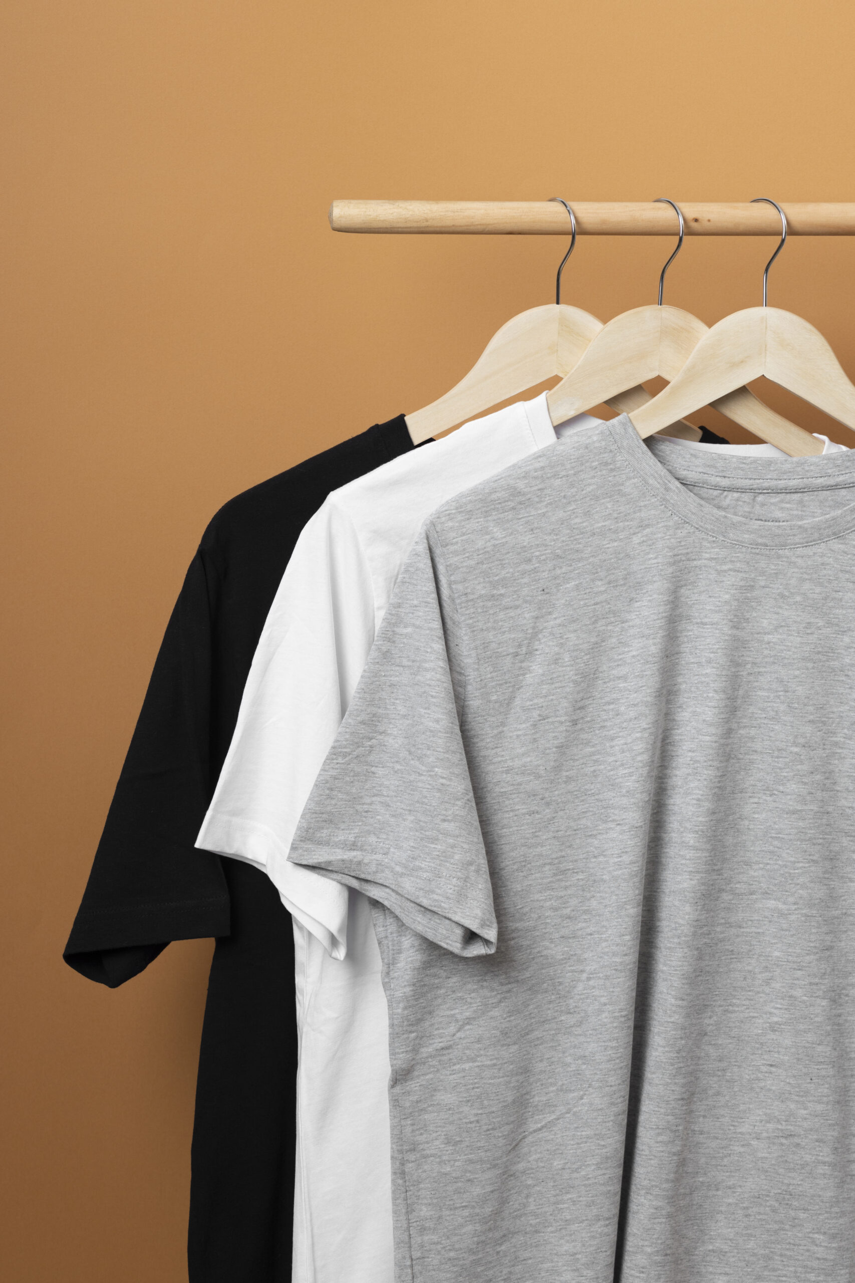 shirt-mockup-concept-with-plain-clothing