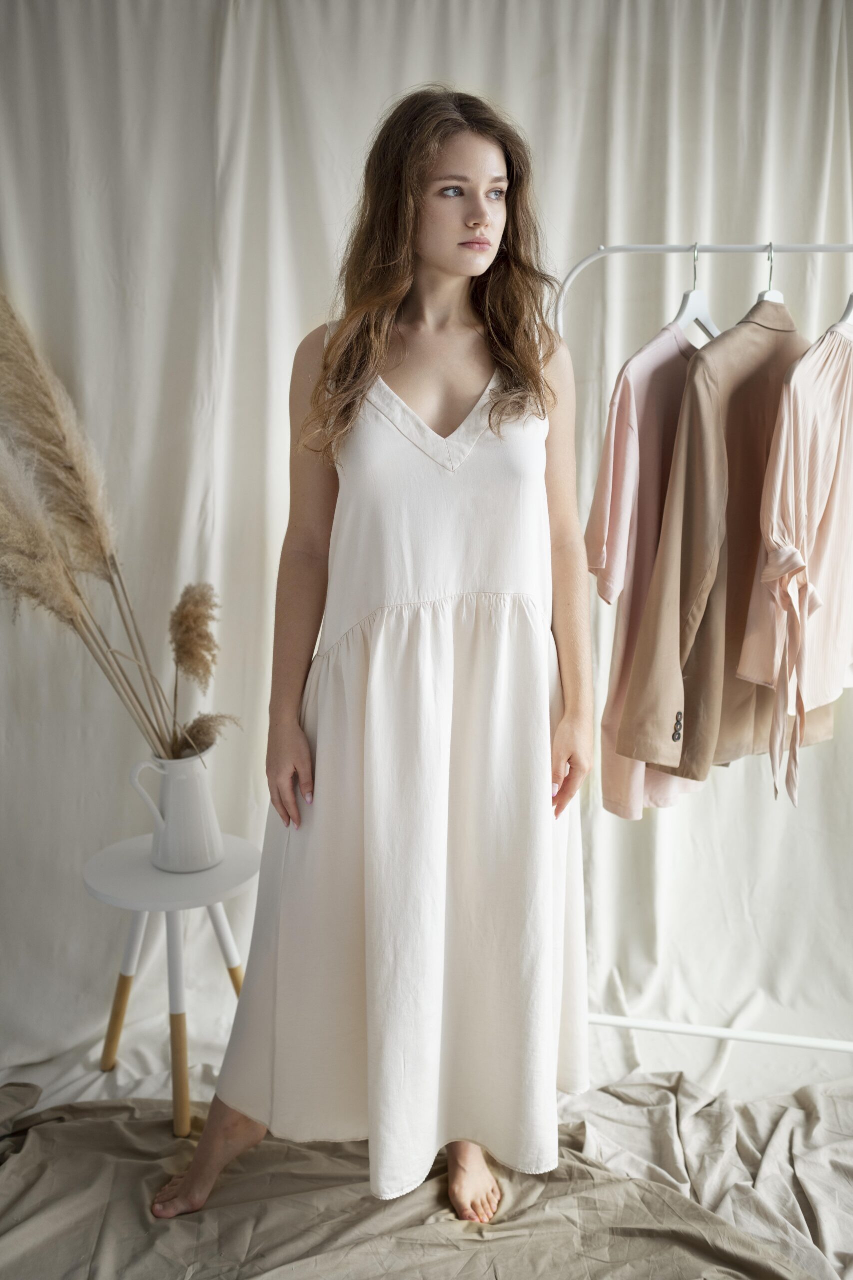 young-woman-slow-fashion-clothes